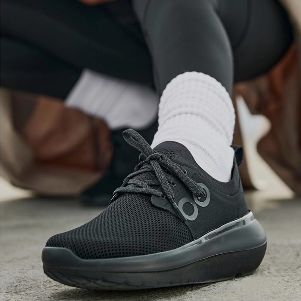 OOFOS Womens Oomy Stride Black Women’s size 7 - Picture 1 of 15